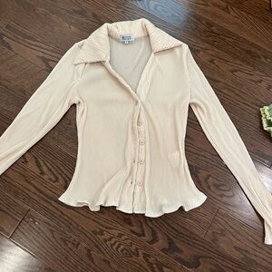 Beginning Boutique Long sleeve collared blouse